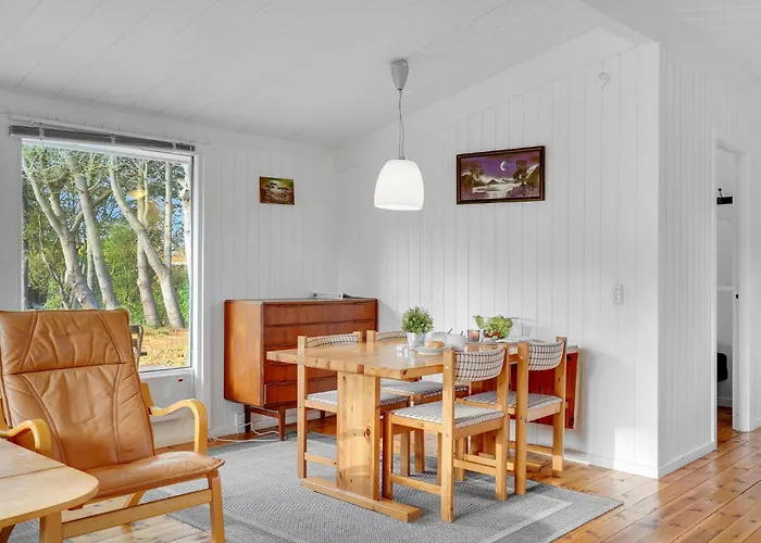 別荘 With Fireplace 02 Græsted